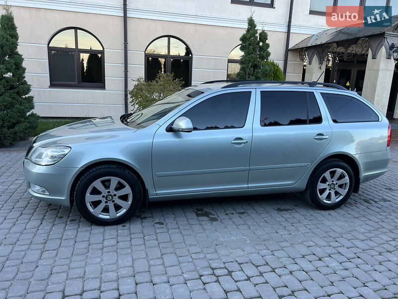 Универсал Skoda Octavia 2012 в Дунаевцах