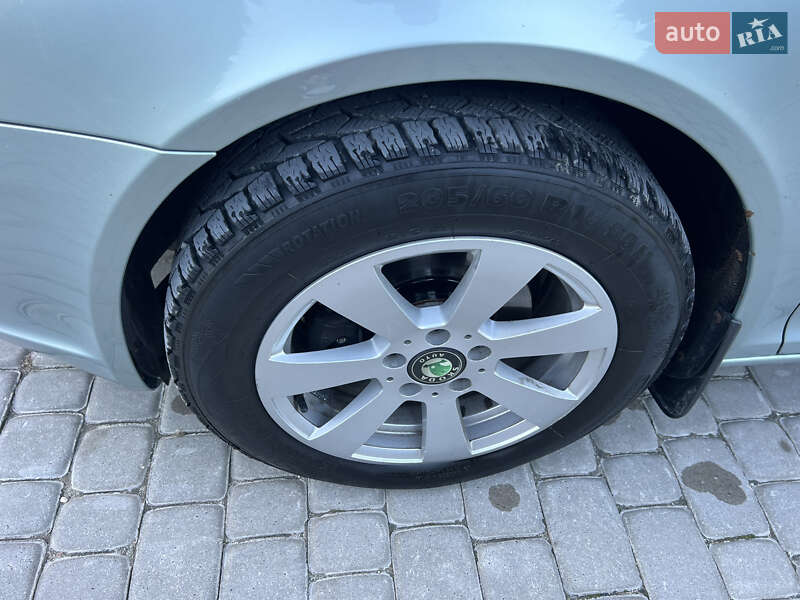 Универсал Skoda Octavia 2012 в Дунаевцах