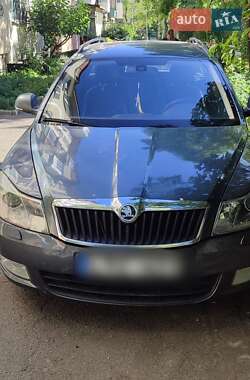 Универсал Skoda Octavia 2009 в 