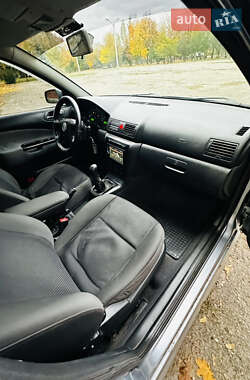Лифтбек Skoda Octavia 2001 в 