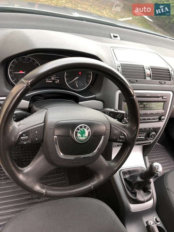Универсал Skoda Octavia 2012 в Луцке фото 21 Универсал Skoda Octavia 2012 в Луцке