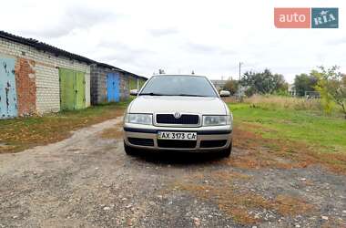 Лифтбек Skoda Octavia 2005 в 