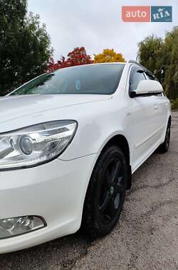 Універсал Skoda Octavia 2011 в  фото 2 Універсал Skoda Octavia 2011 в