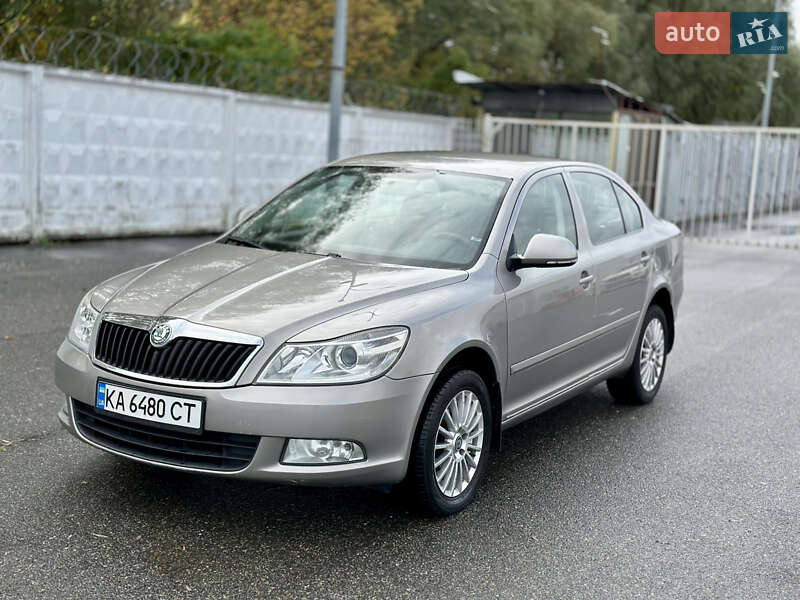 Лифтбек Skoda Octavia 2010 в Киеве