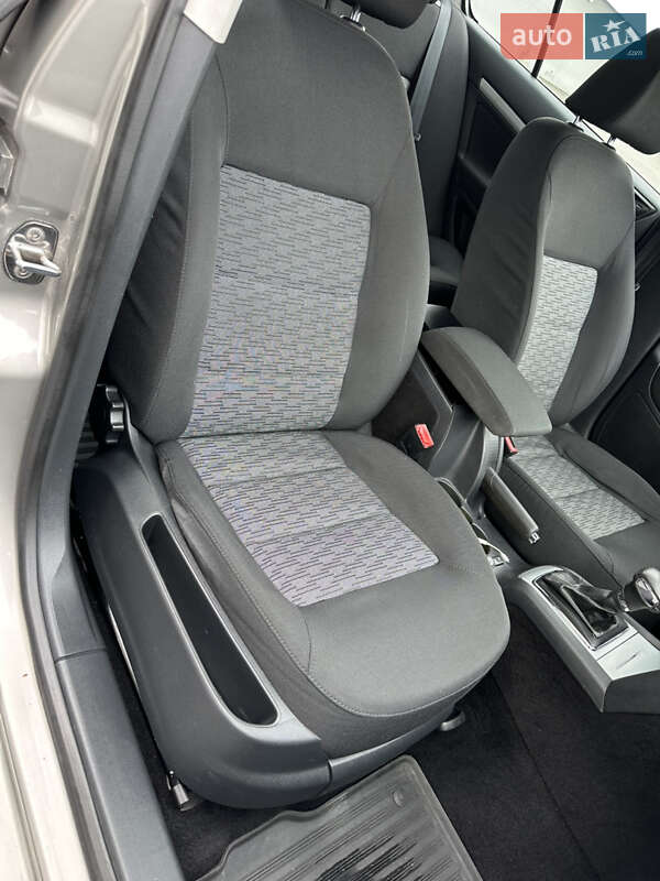 Лифтбек Skoda Octavia 2010 в Киеве