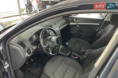Лифтбек Skoda Octavia 2010 в 