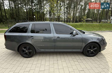 Универсал Skoda Octavia 2010 в 