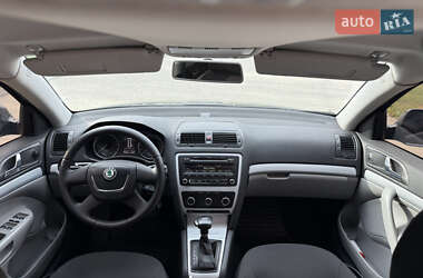 Универсал Skoda Octavia 2010 в 