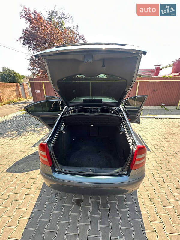 Лифтбек Skoda Octavia 2006 в Одессе