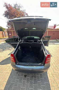 Лифтбек Skoda Octavia 2006 в 
