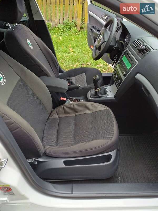 Ліфтбек Skoda Octavia 2011 в Буську