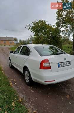 Лифтбек Skoda Octavia 2011 в 