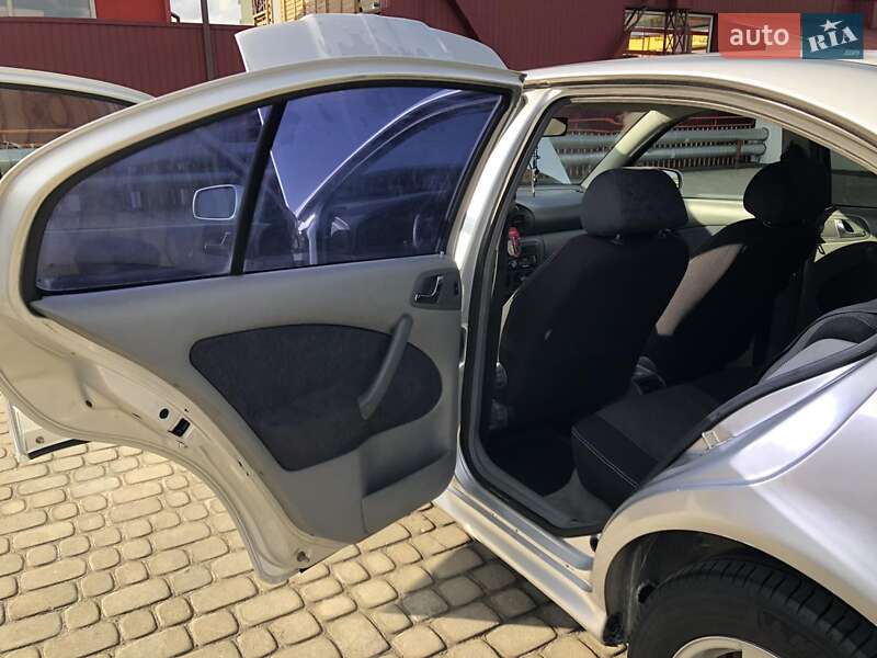 Ліфтбек Skoda Octavia 1997 в Львові