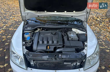 Лифтбек Skoda Octavia 2010 в 