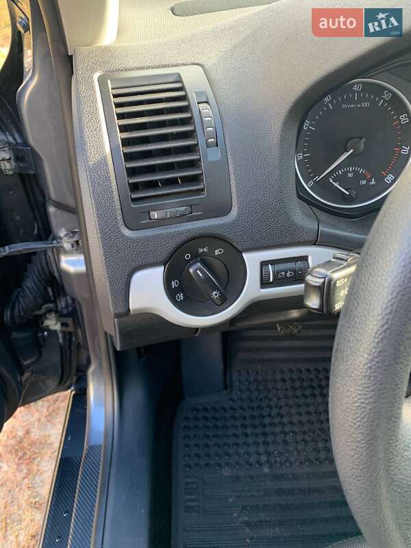 Лифтбек Skoda Octavia 2009 в Киеве