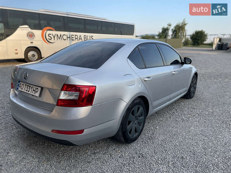 Лифтбек Skoda Octavia 2013 в Иршаве