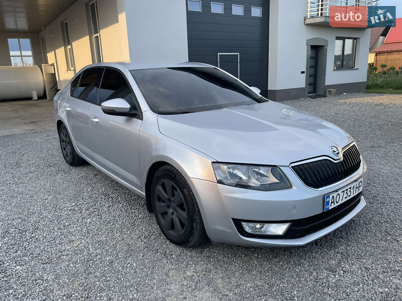 Лифтбек Skoda Octavia 2013 в Иршаве