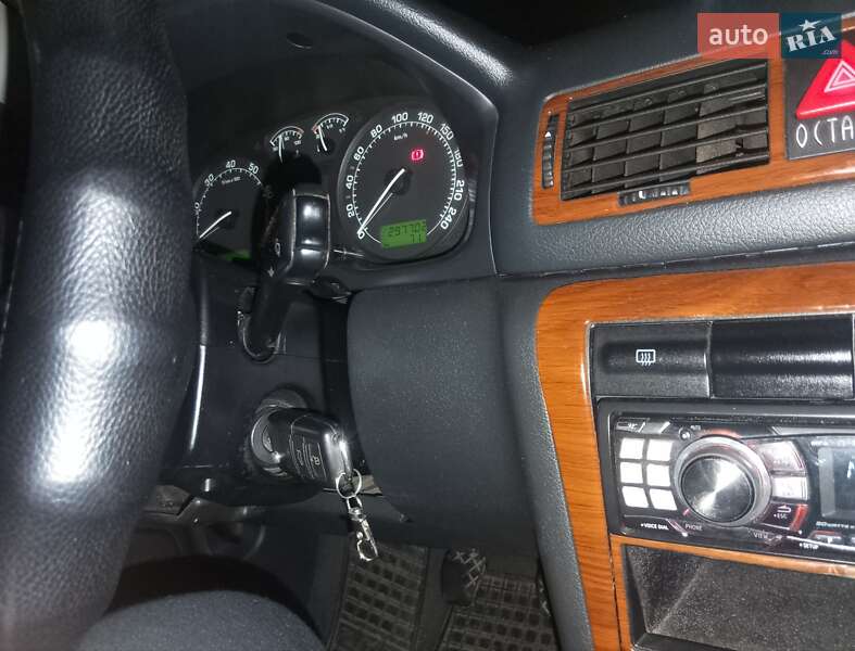 Ліфтбек Skoda Octavia 2001 в Стрию