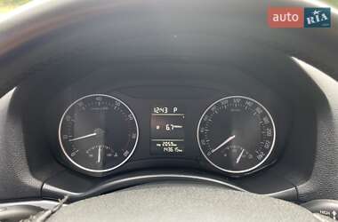 Лифтбек Skoda Octavia 2010 в 