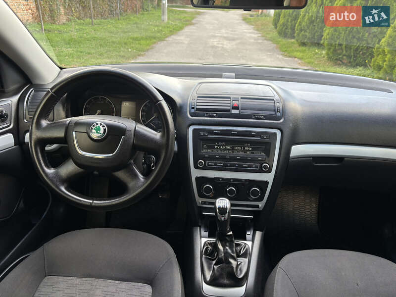 Лифтбек Skoda Octavia 2011 в Запорожье