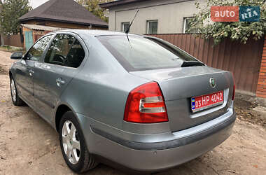 Лифтбек Skoda Octavia 2006 в 