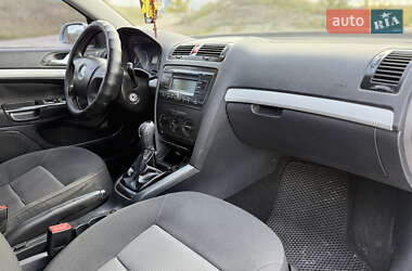 Лифтбек Skoda Octavia 2008 в 