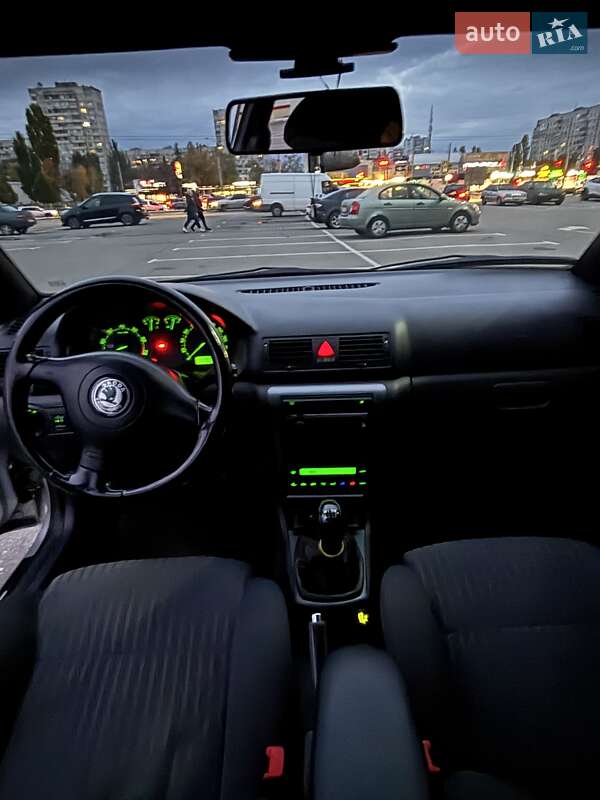 Лифтбек Skoda Octavia 2006 в Дергачах