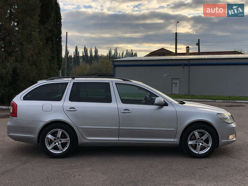 Универсал Skoda Octavia 2012 в Ровно