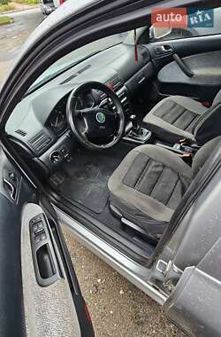 Лифтбек Skoda Octavia 2001 в 
