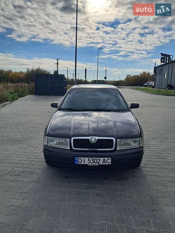 Лифтбек Skoda Octavia 2003 в Ивано-Франковске