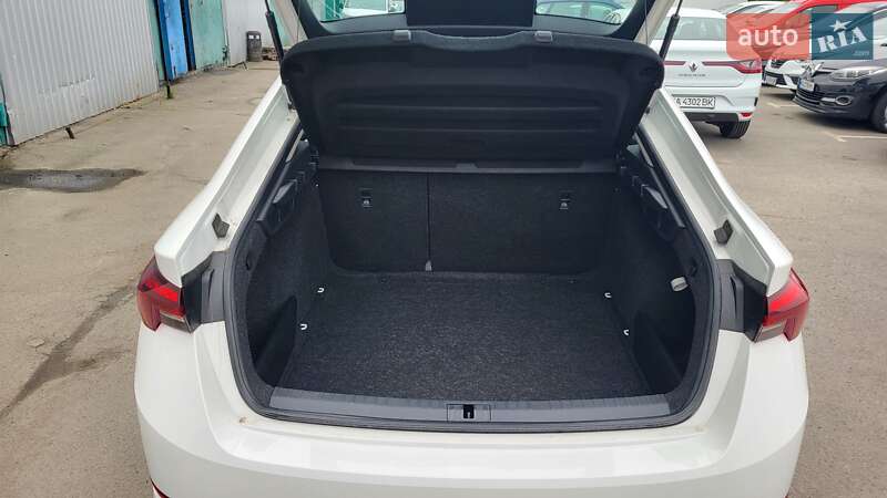 Лифтбек Skoda Octavia 2021 в Киеве