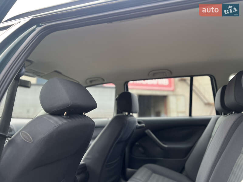 Универсал Skoda Octavia 2004 в Виннице