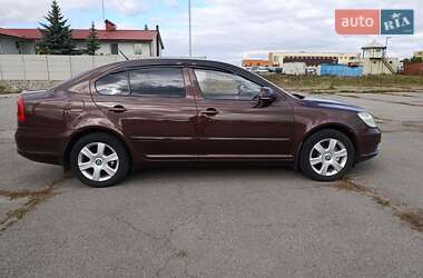 Лифтбек Skoda Octavia 2009 в 