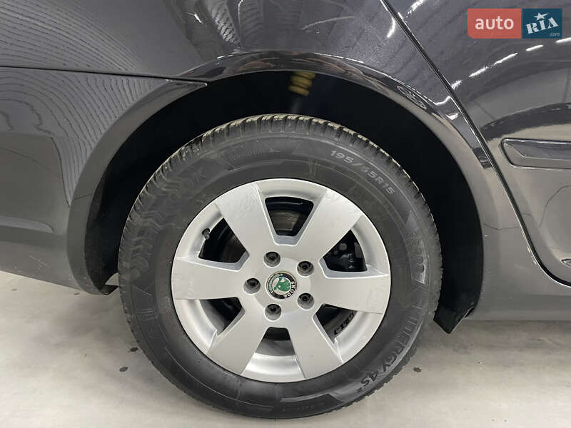 Универсал Skoda Octavia 2011 в Стрые