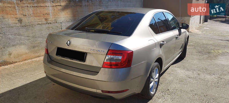 Лифтбек Skoda Octavia 2017 в Киеве