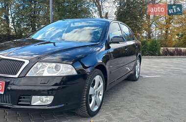 Лифтбек Skoda Octavia 2009 в 