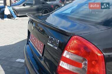 Лифтбек Skoda Octavia 2009 в 