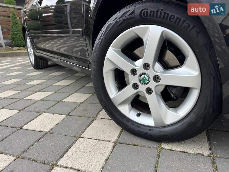 Универсал Skoda Octavia 2012 в Стрые