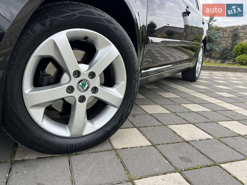Универсал Skoda Octavia 2012 в Стрые