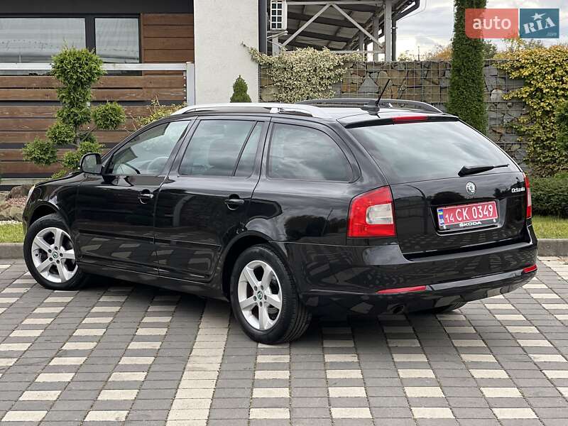 Универсал Skoda Octavia 2012 в Стрые