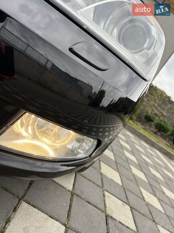 Универсал Skoda Octavia 2012 в Стрые