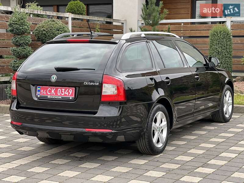 Универсал Skoda Octavia 2012 в Стрые
