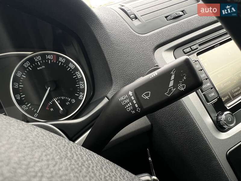 Универсал Skoda Octavia 2012 в Стрые