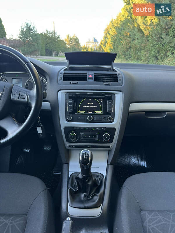 Универсал Skoda Octavia 2012 в Ровно