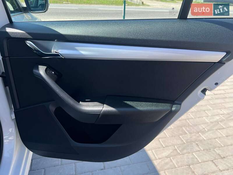 Універсал Skoda Octavia 2020 в Радехові
