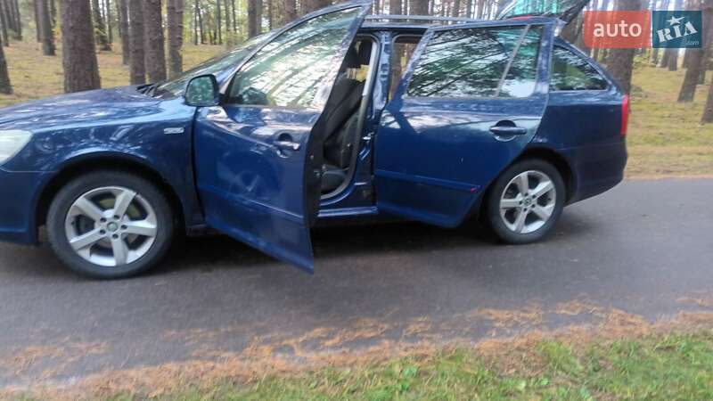 Універсал Skoda Octavia 2012 в Маневичах