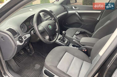 Лифтбек Skoda Octavia 2006 в 
