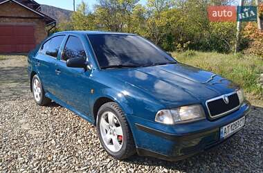 Лифтбек Skoda Octavia 1998 в  фото 3 Лифтбек Skoda Octavia 1998 в
