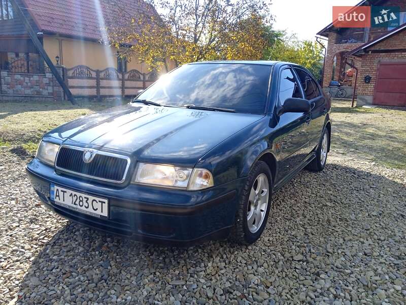 Лифтбек Skoda Octavia 1998 в  фото Лифтбек Skoda Octavia 1998 в
