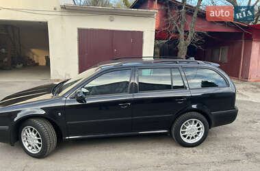 Универсал Skoda Octavia 2009 в Хотове